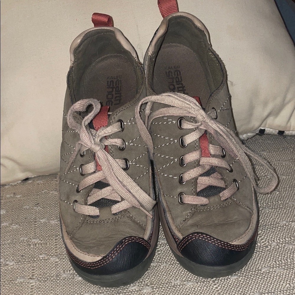 Women's‎ Earth Spirit Tan Sneakers